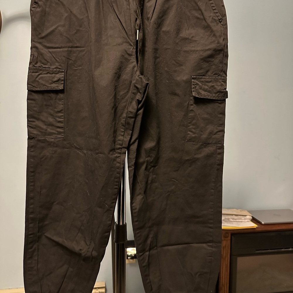Woman's Black Cargo Pants